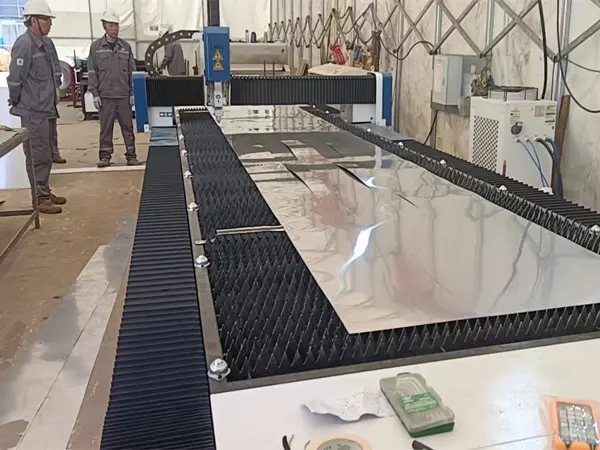 激光切割机等离子切割机 防腐保温铝板切割 弯头异型件  全自动卷圆机厂家 铝皮铁皮直管机