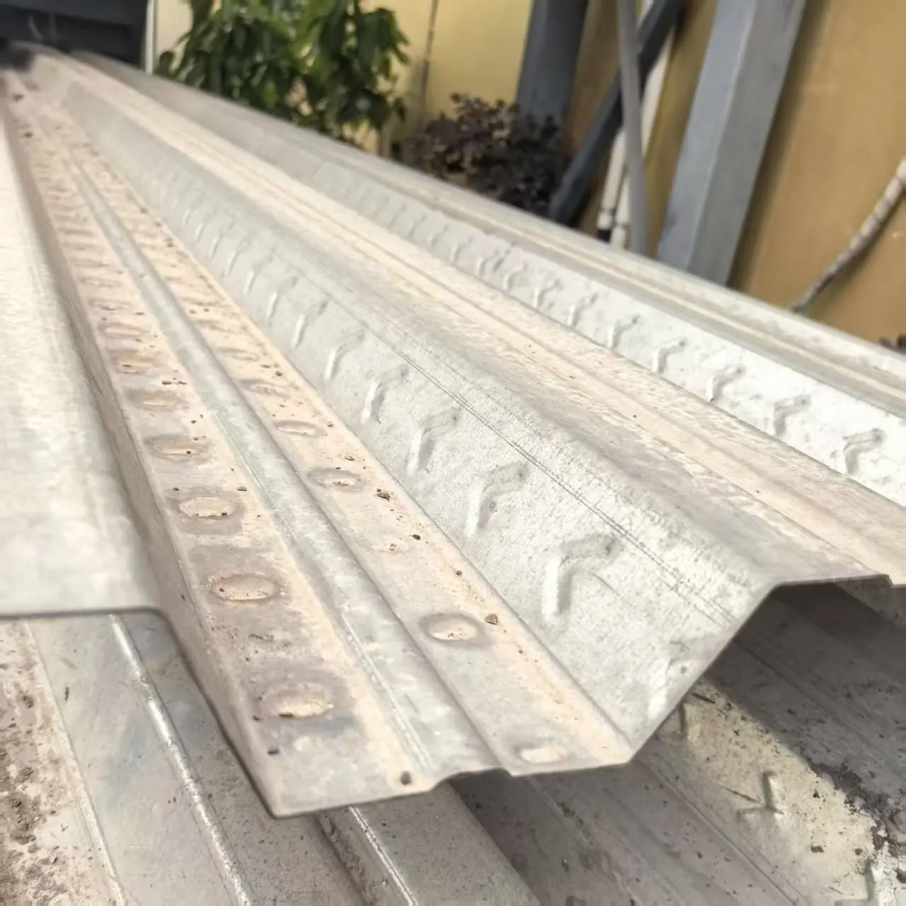 成都彩钢瓦厂家工程建材蓝色波浪瓦车库雨棚厂房仓库专用彩钢瓦定制多规格厂家批发 - 2