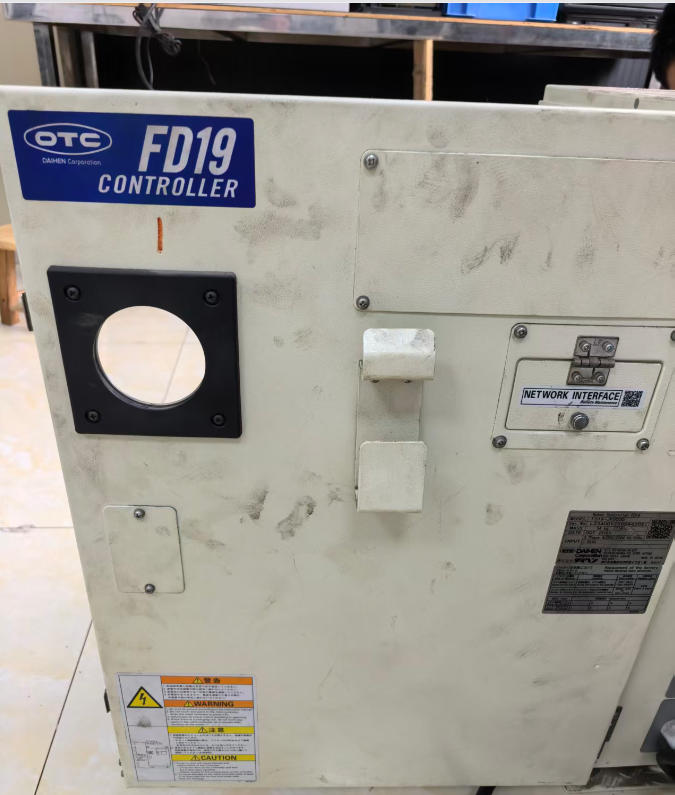 OTC弧焊机FD19控制器上电跳闸 烧电源 驱动板损坏 主板异常维修