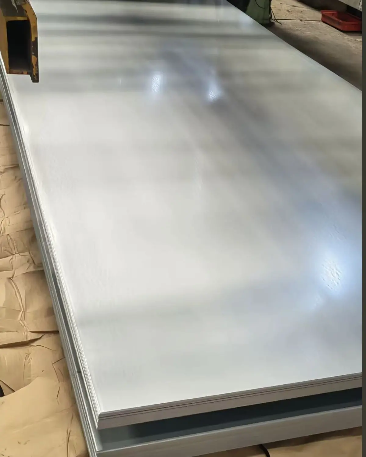 重庆q235铁板钢板花纹板镀锌板激光切割折弯加工来图定制厂家批发