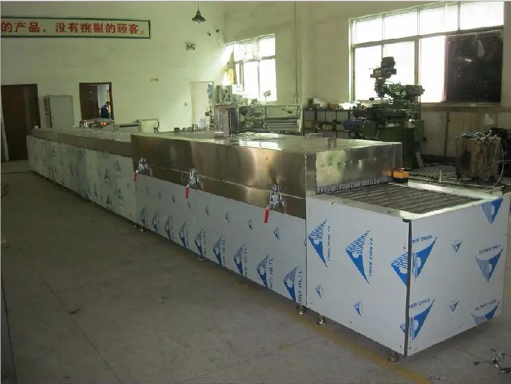 全自动钣金件通过式高压喷淋清洗机 - 2