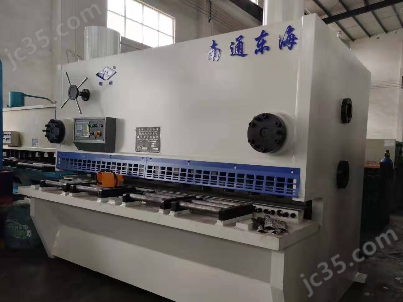 QC11Y-30×2500 二手南通东海QC11Y-30×2500液压闸式剪板机