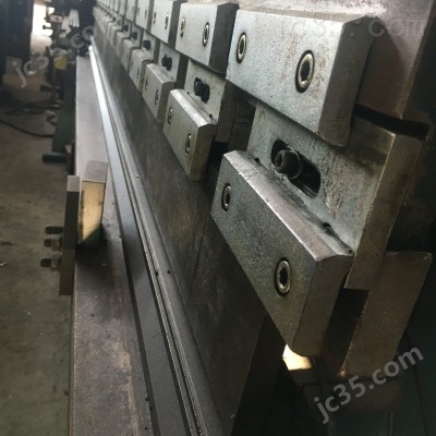 WC67K-100/3200 二手东海 液压剪板机 WC67K-100/3200