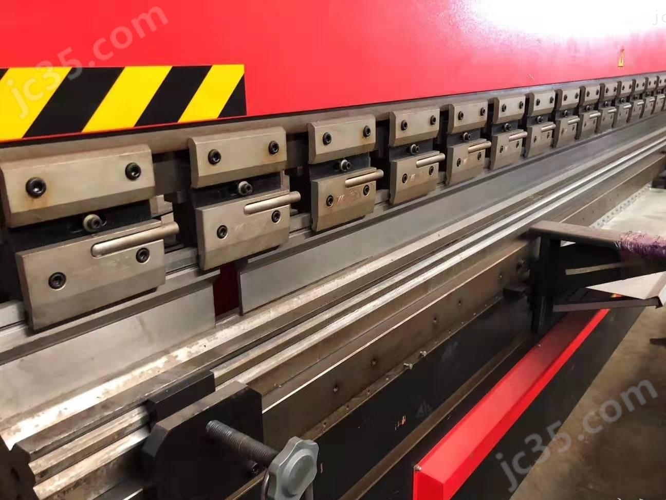 MB8-100×4200 二手扬力MB8-100×4200数控板料折弯机