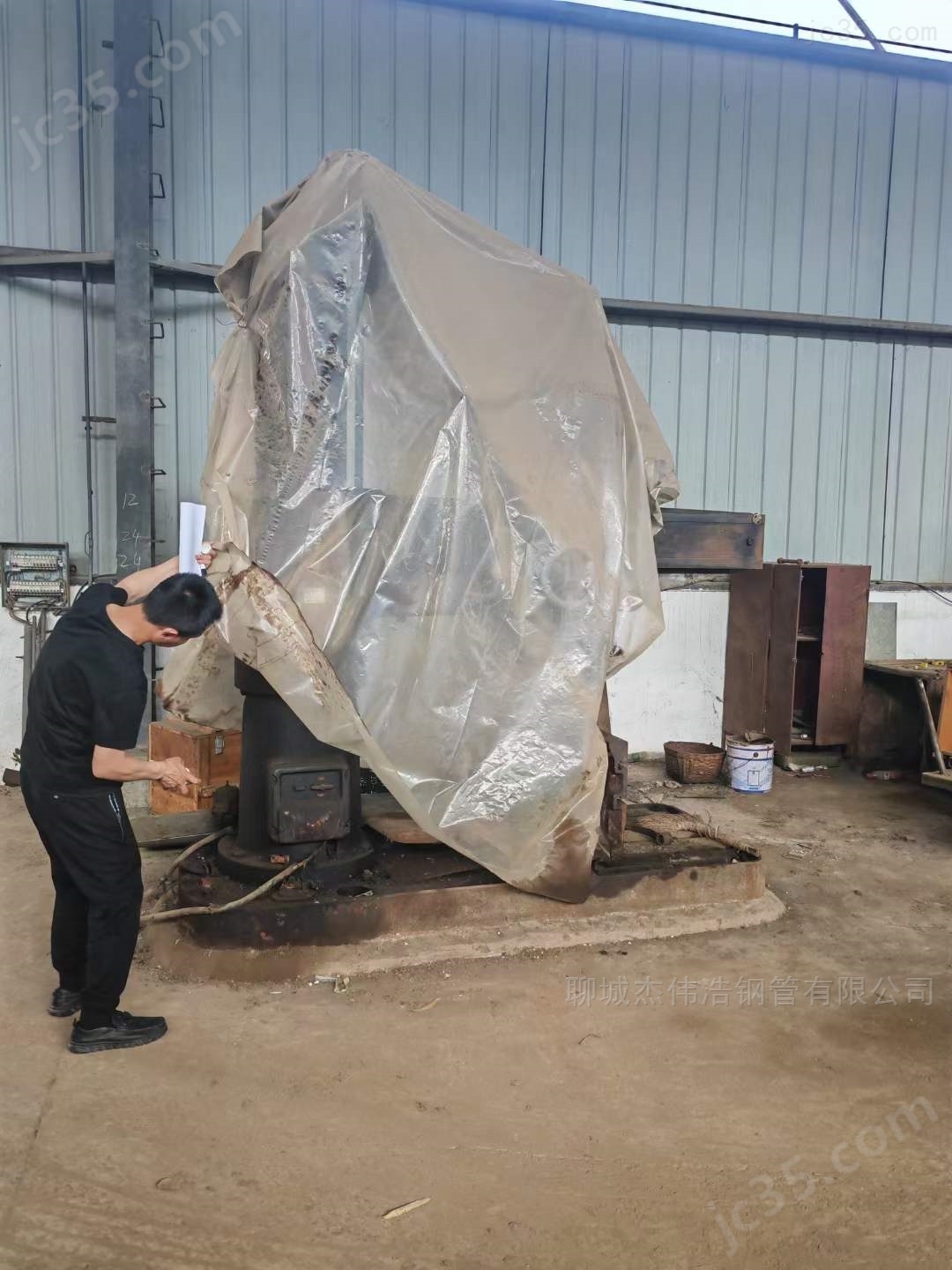 63*2500 二手转让无锡冶金63*2500液压板料折弯机