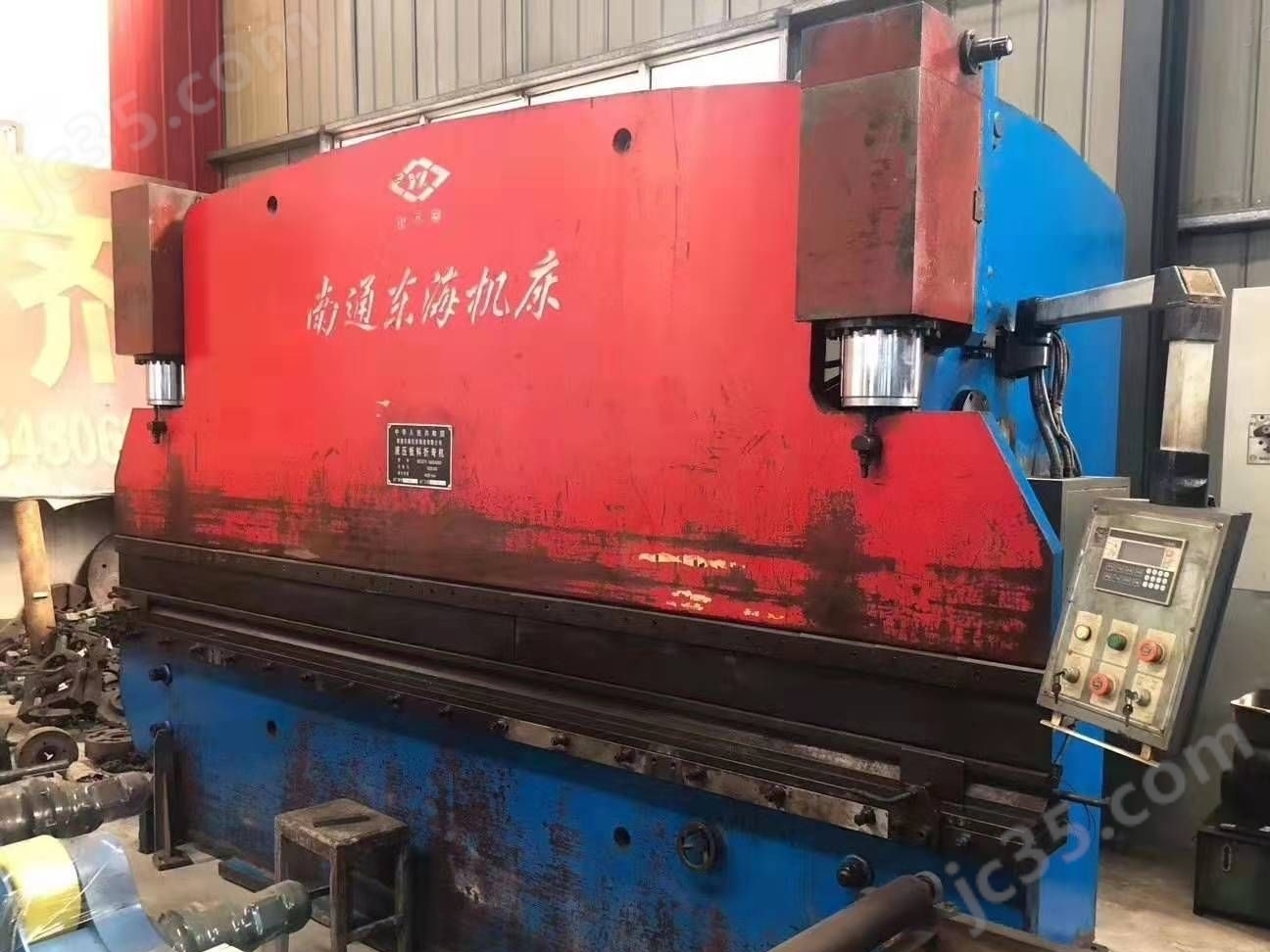WC67Y-160×4000 二手南通东海WC67Y-160×4000液压板料折弯机