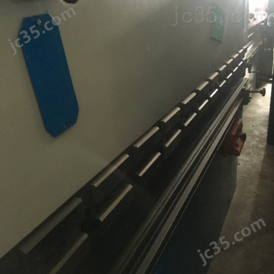 WC67Y-63/2500 二手无锡治金 液压折弯机 WC67Y-63/2500
