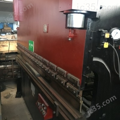 WC67Y-63/2500 二手泸东 数控折弯机 WC67Y-63/2500