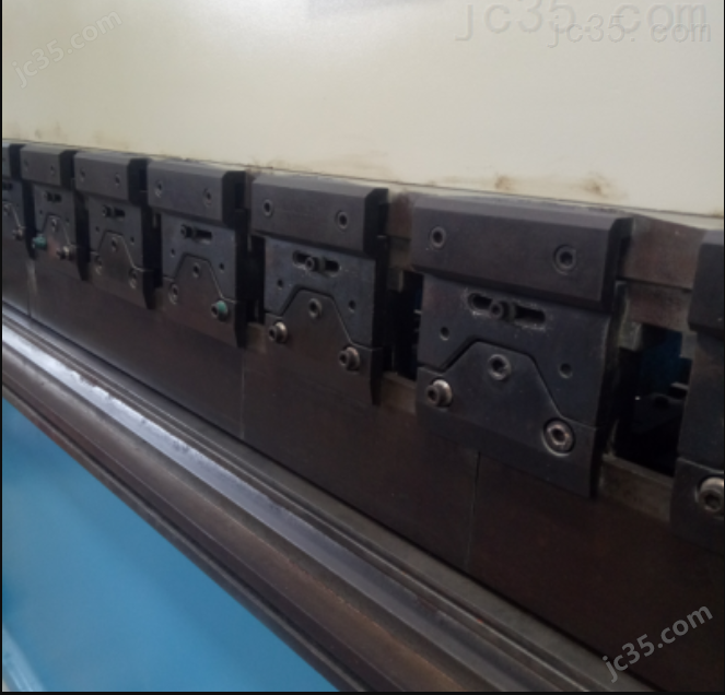WE67Y-63/2500 二手力丰机床 液压折弯机 WE67Y-63/2500 - 2