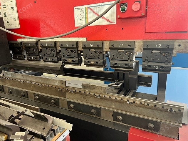 FBD8025FS 二手Amada数控折弯机 - 2