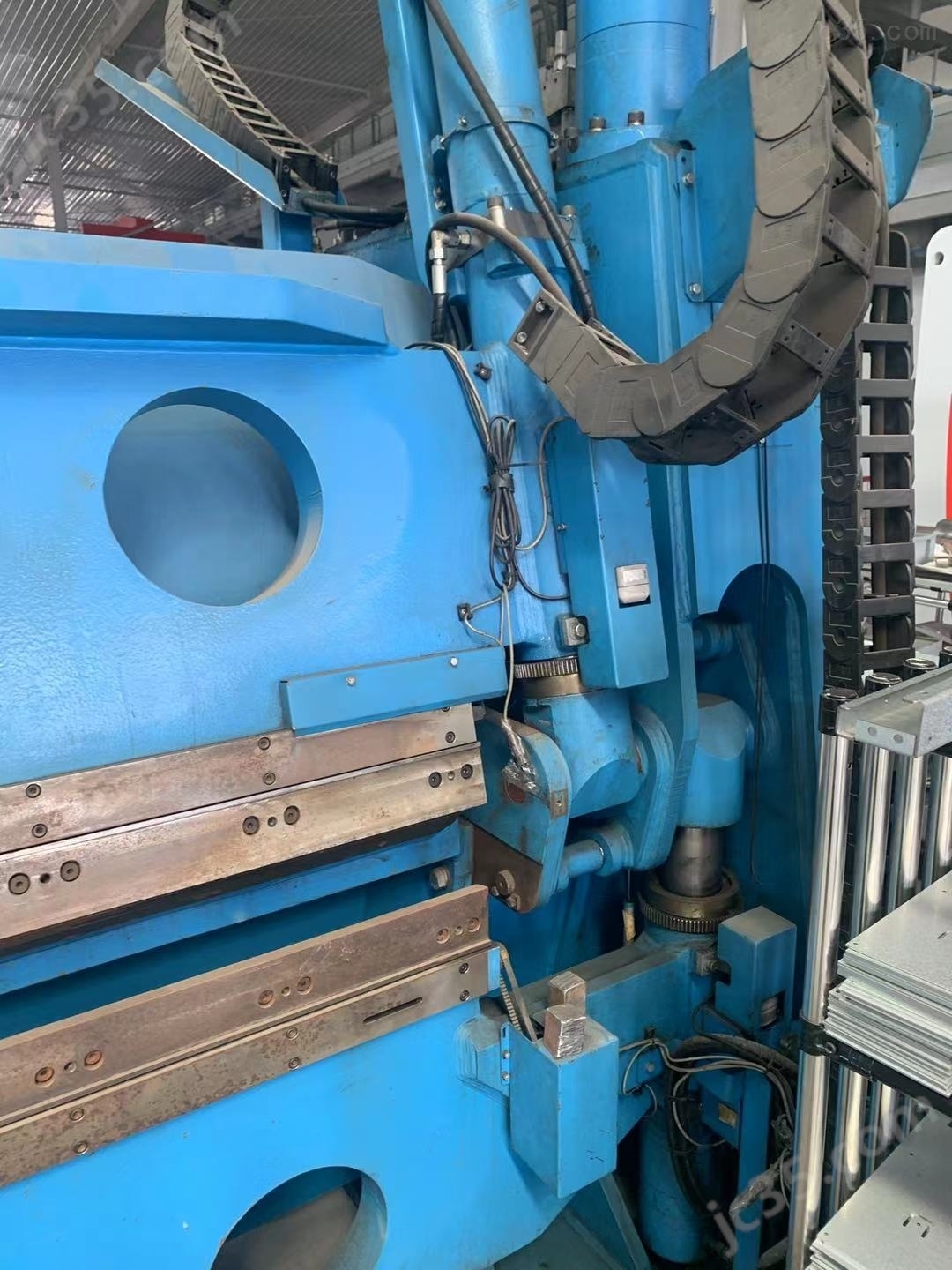 MFD2504 二手数控折边机 - 2