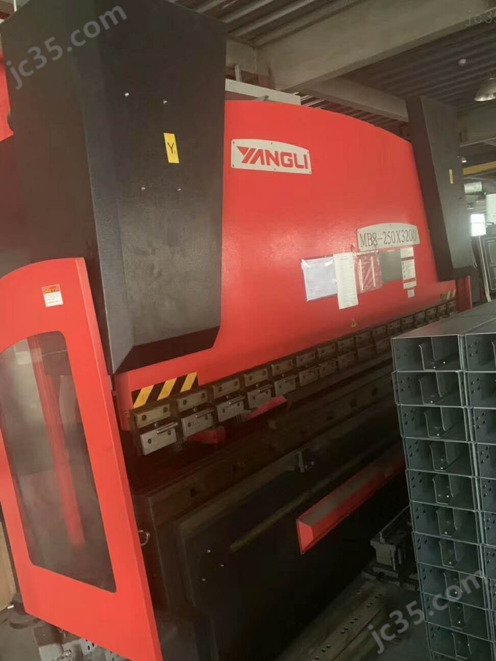 MB8-250×3200 二手扬力MB8-250×3200数控板料折弯机