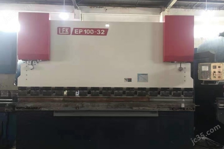 EP100-32 二手液压折弯机 EP100-32 梁发记