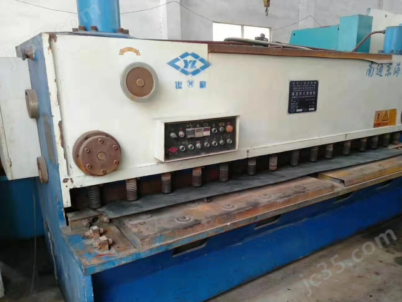 QC11Y-6×3200 二手南通东海QC11Y-6×3200液压闸式剪板机