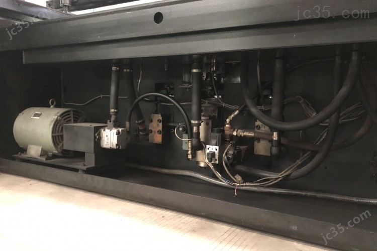 FBD--1503D 二手数控折弯机 日本AMADA FBD--1503D - 2
