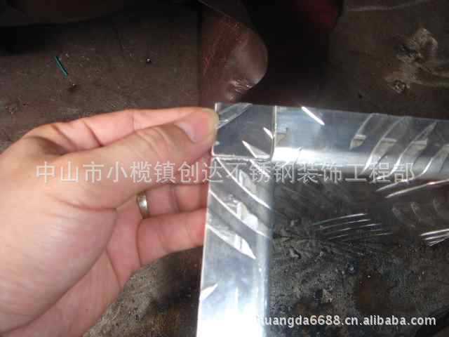 精密钣金加工 折弯加工 机箱加工 不锈钢加工 数控冲压加工 - 4