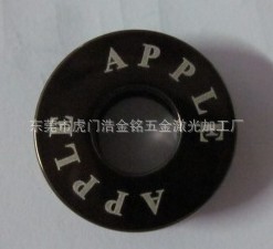 各种五金钮扣镭射,箱包用两脚牌镭雕刻字,虎门激光打标加工厂 - 4