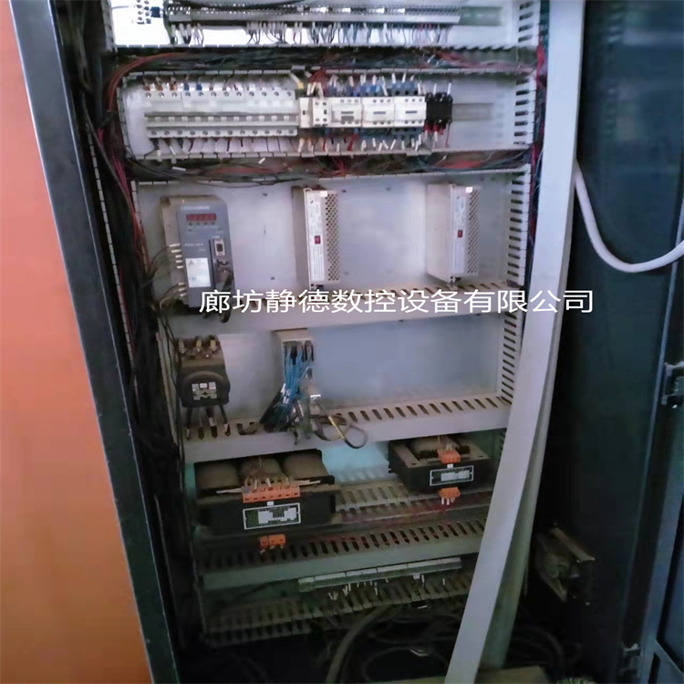 出售转让_高性价比_精品二手扬州恒佳HB1031型闭式数控折弯机 - 2