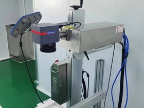 供应30瓦二氧化碳激光喷码机,花生油桶日期编号激光打标