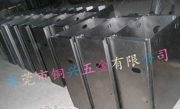 中高端钣金定制、全自动数控冲压折剪