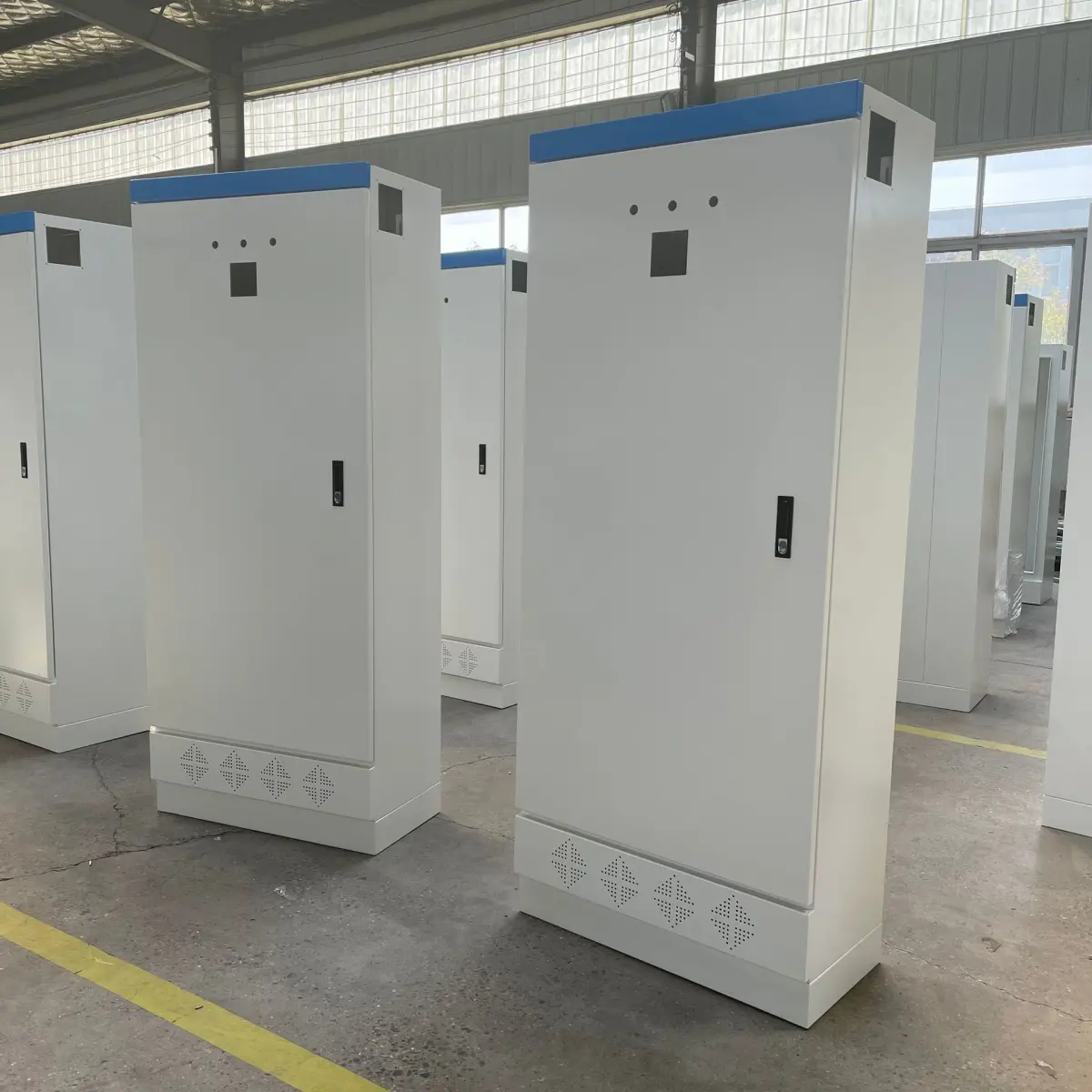 动力柜,电力柜,门板批量喷塑,喷砂,喷涂,秦源祥新型金属制品厂,秦源祥粉末喷涂