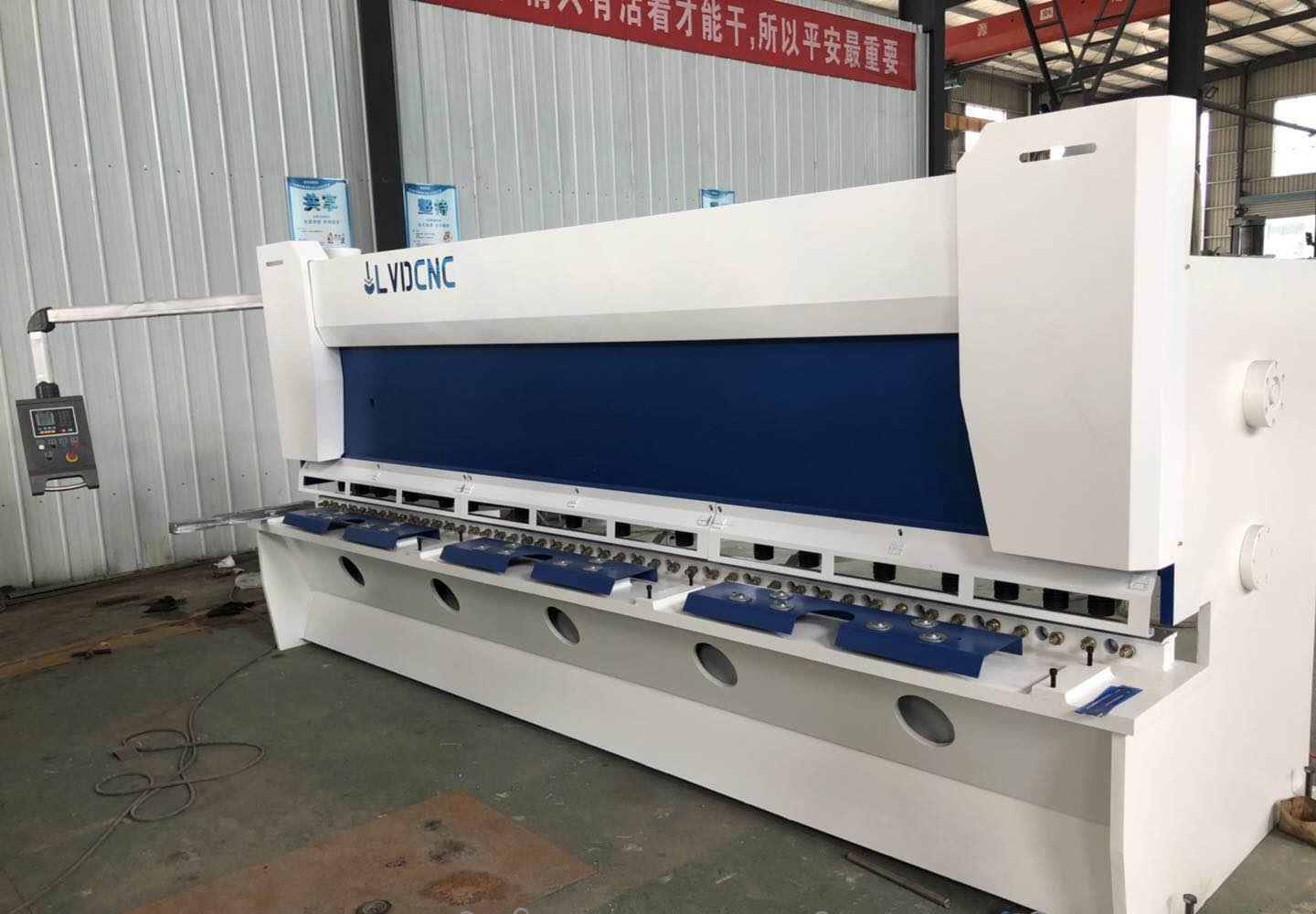 台励福QC12K-4*2500液压剪板机 - 3