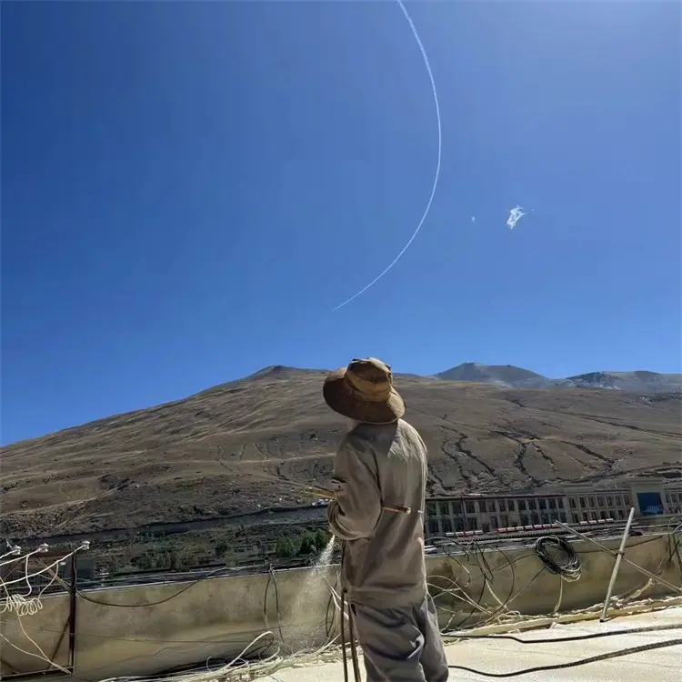 屋面聚氨酯发泡保温 保温板聚氨酯喷涂设备
