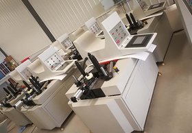 YH200-CNC/60轴/20吨/数控滚弯机