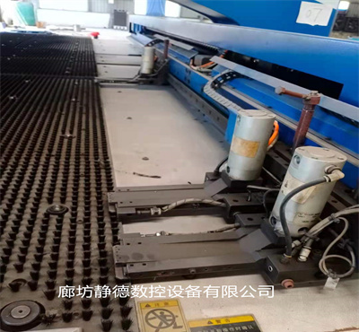 出售转让_高性价比_精品二手江苏亚威 数控冲床型号:HPH3058 - 4
