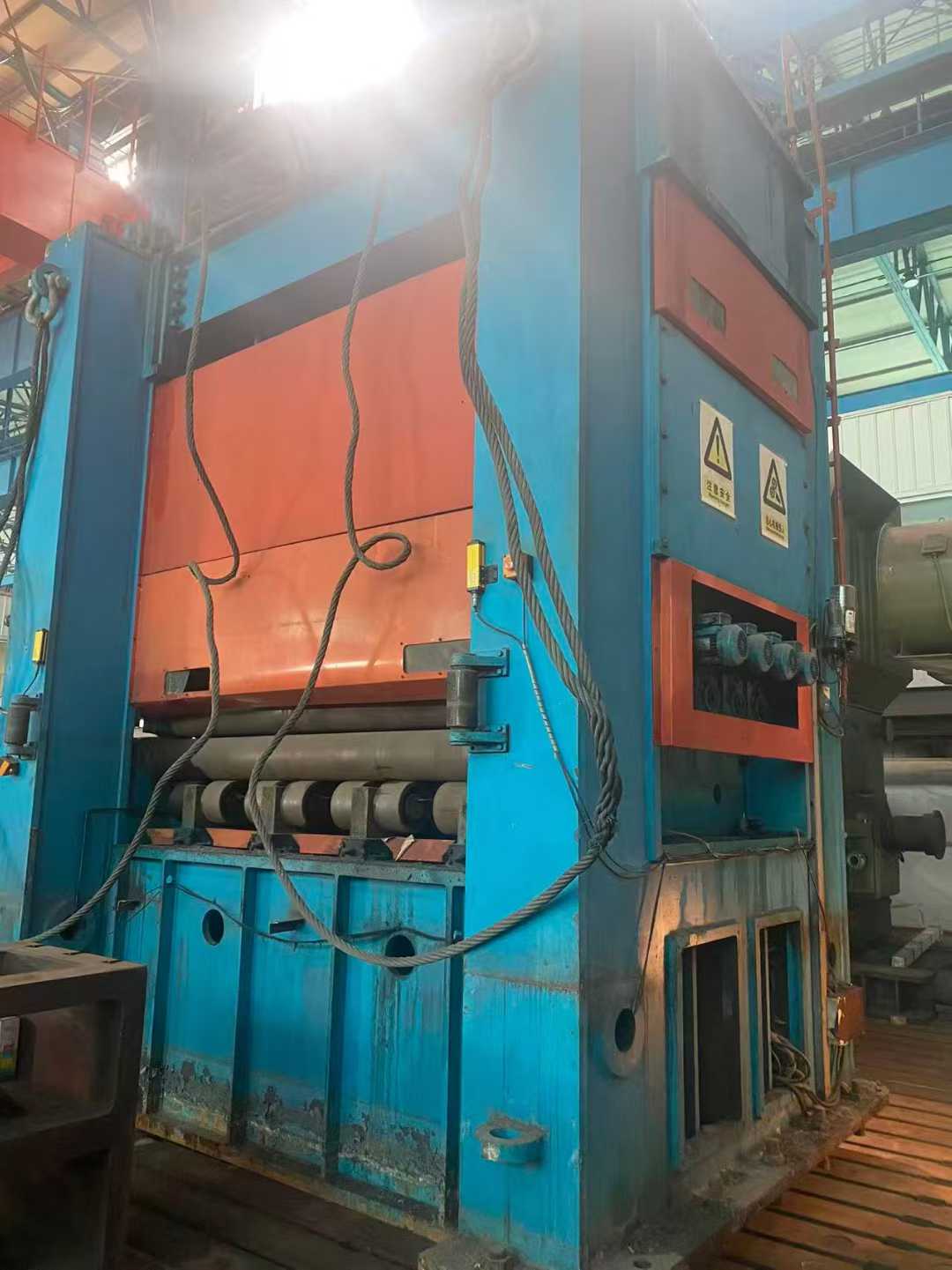 出售出租二手25×2500校平机 - 3