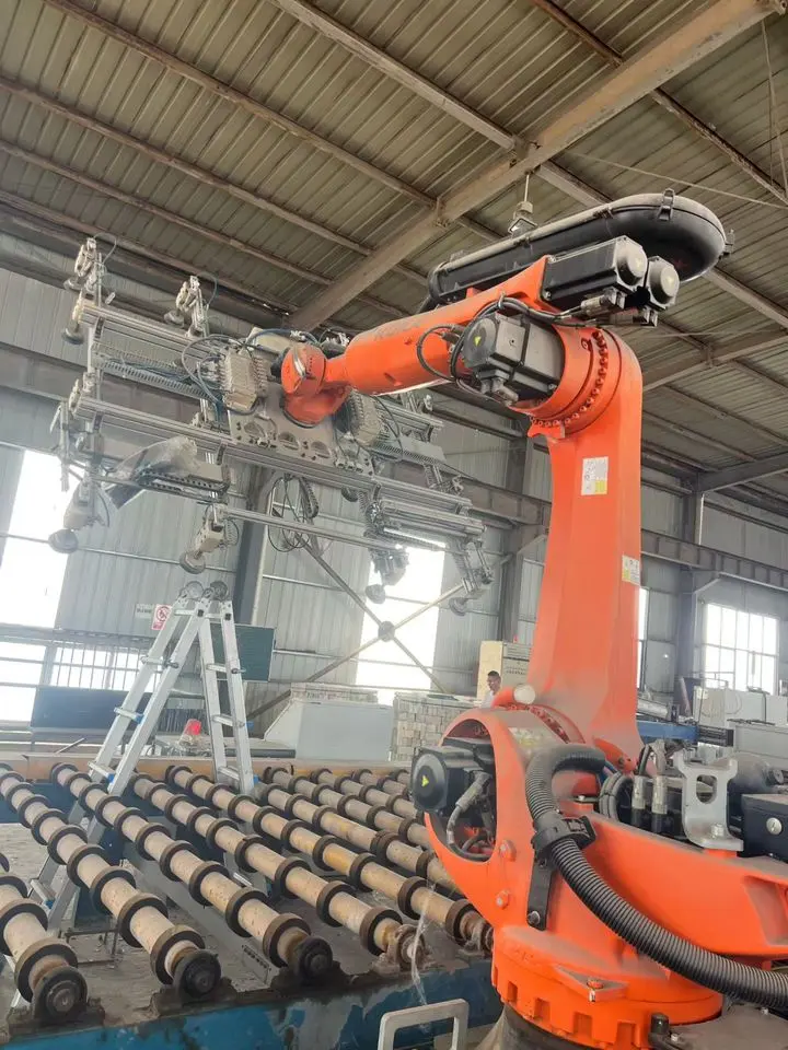回收机器人YASKAWA,FANUC,KUKA、ABB回收二手焊接机器人松下安川OTC焊接机械手