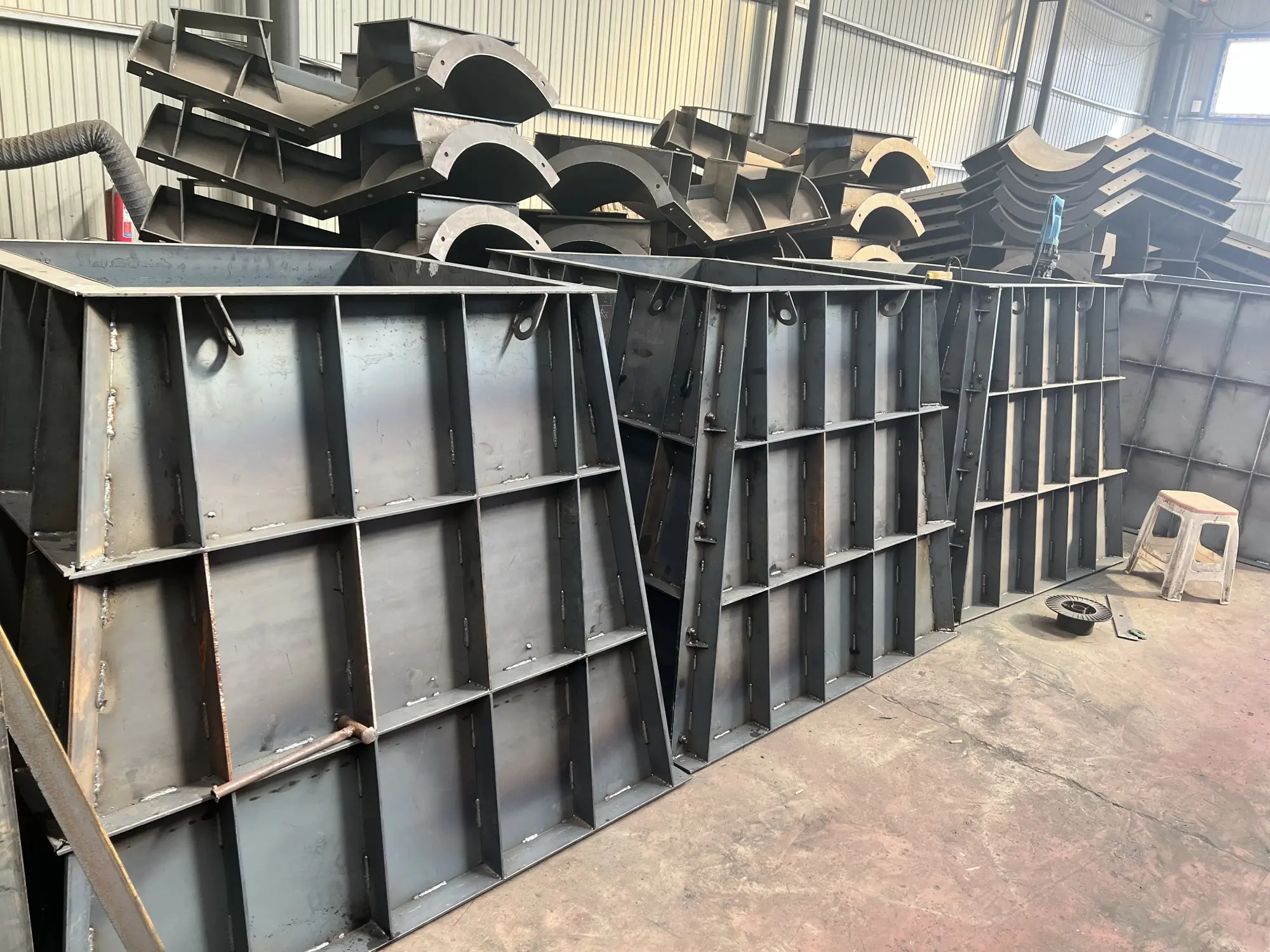 西北风电场基础墩模具装配式基础墩模具激光切割 京伟 - 3