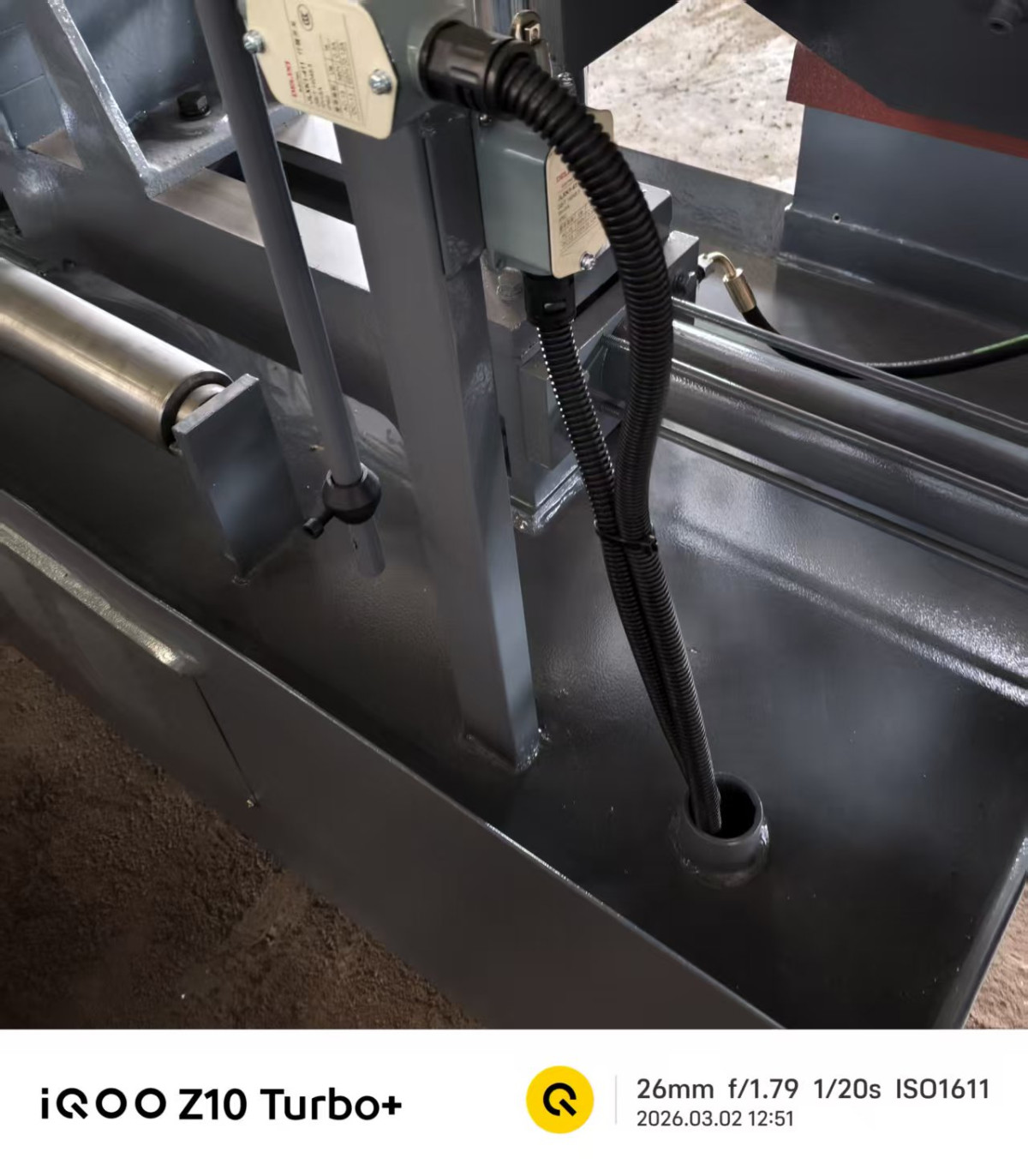 GB4240金属带锯床 - 2