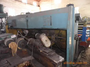 供液压剪板机,Q11Y-20*3200,9成新,黄石锻压机床厂产