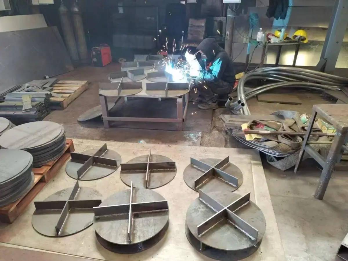 重庆镀锌人行栏杆立柱精工加工小区桥梁道路安全防护栏杆配件厂家批发 - 3