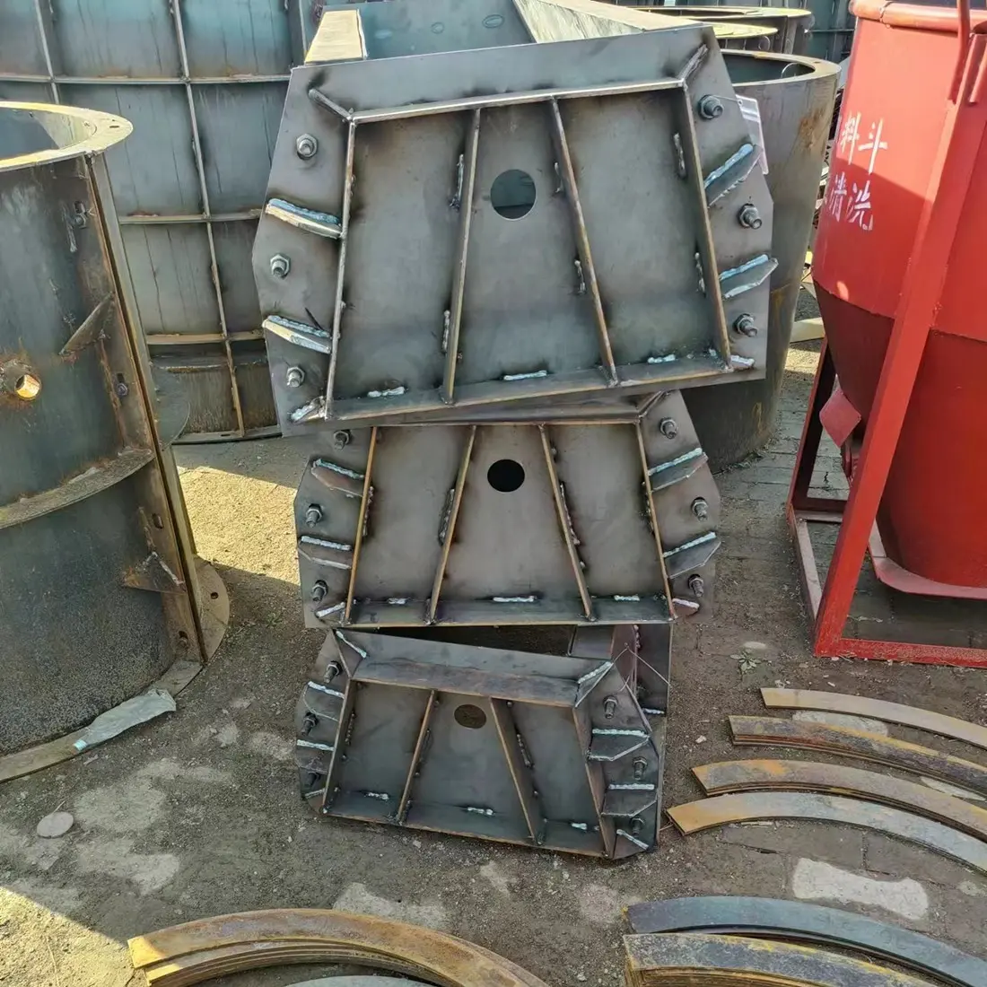 现浇隔离墩钢模具厂家批发 焊接工艺 无缝焊接 - 2