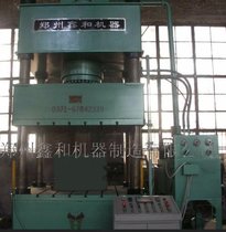 大型数控冲压液压机按钮集中控制操作更方便