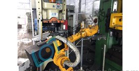 产品要闻锻压自动上下料 力泰锻造工业机器人定制