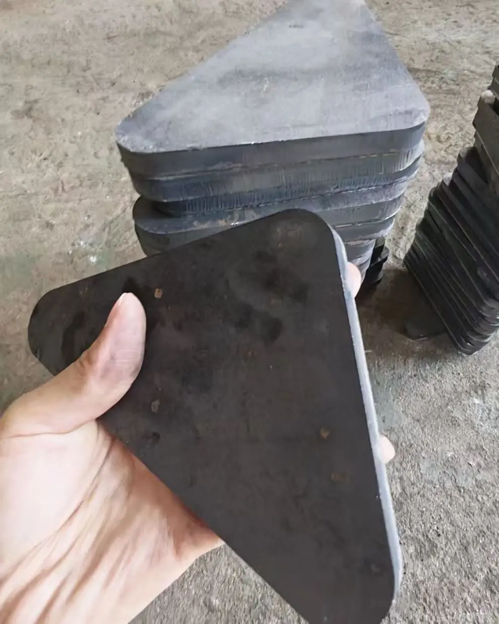 重庆激光切割钢板管材定制各类钢结构挑梁支架工程加工用厂家批发