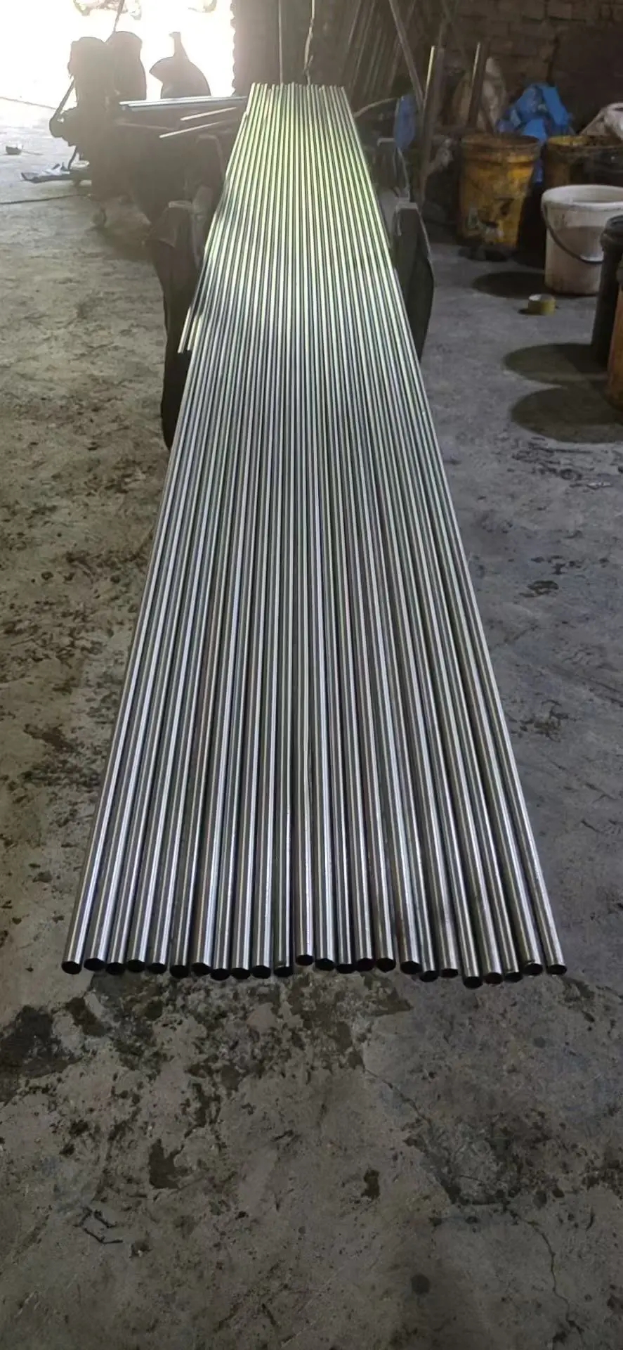 成都42CrMo淬火光轴 加硬镀铬棒 | 直径20-150mm 高频淬火 高韧性 剪板机用
