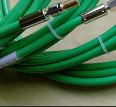 厂家能量光纤 光纤激光器专用 绿色双扣包塑不锈钢软管 东莞凯鸿