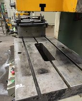 出售二手米斯克C1K-110气动冲床26