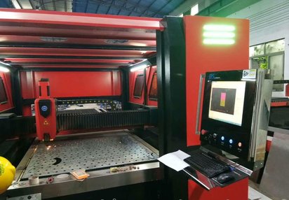 百盛激光F4020HDE 6000W德国IPG发生器激光切割机