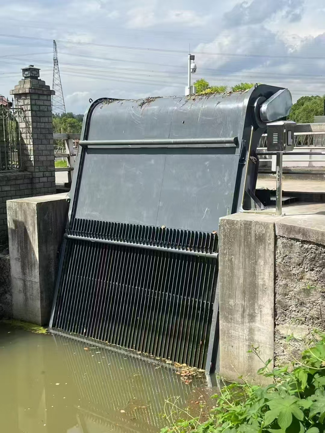 昆明水电站螺杆式启闭机 河道用10T螺杆启闭机采用蜗轮、蜗杆变速,螺母或螺杆旋转 - 3