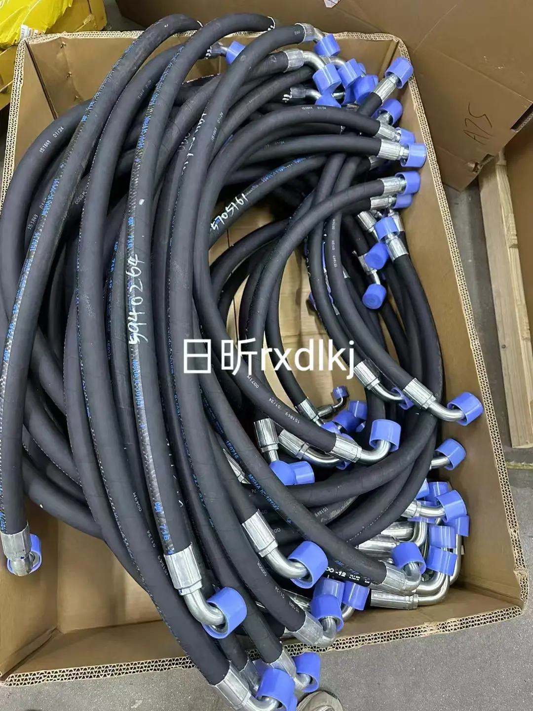 卡特发动机正时齿轮室垫片包237-8313液压测试接头租借服务工程机械动力系统节能环保