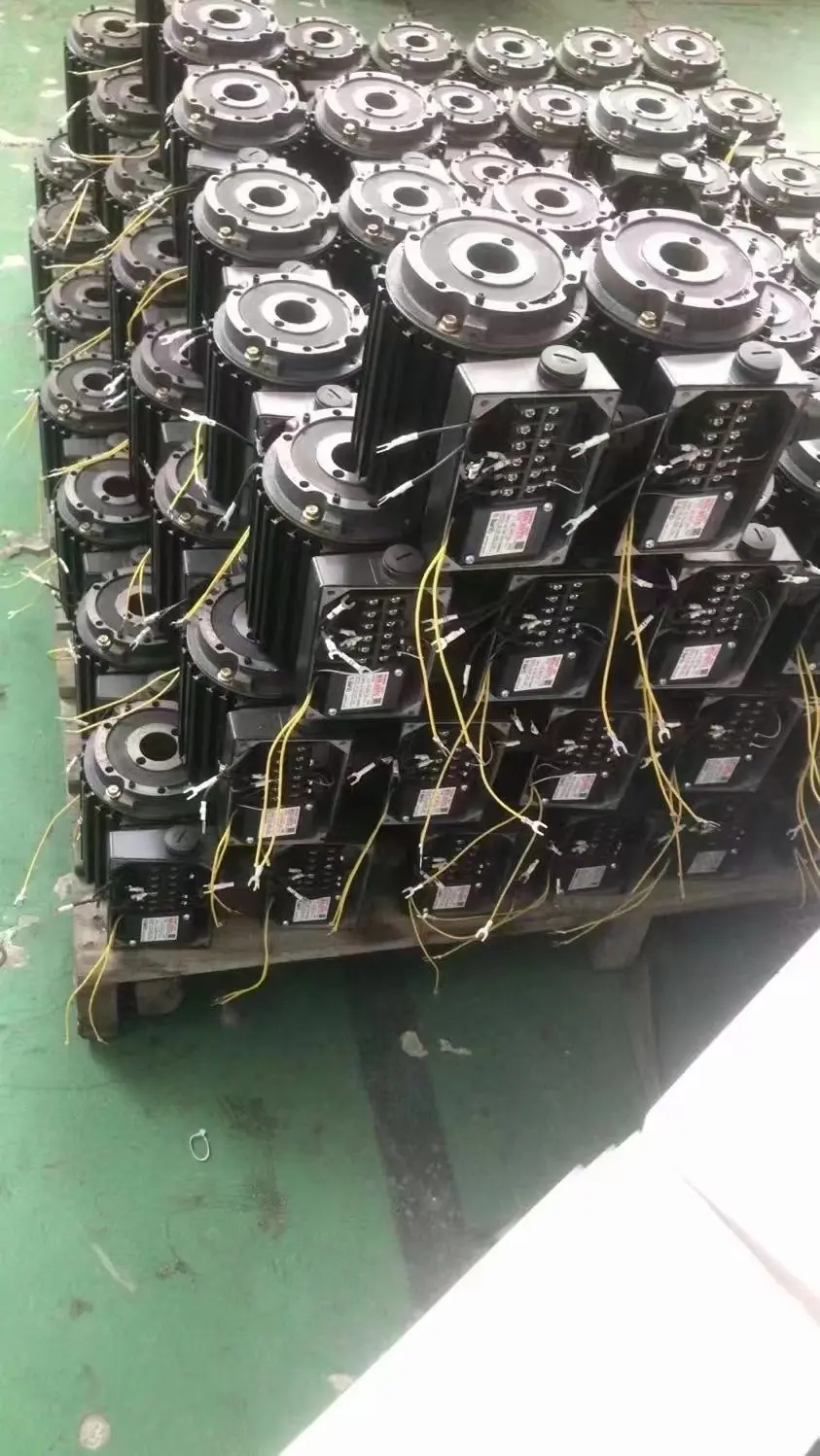 纺织机械专用齿轮减速机，齿轮减速电机，东本减速机，东本减速电机，厂家供应直销
