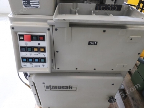 STRAUSAK 30 RPA 二手瑞士滚齿机