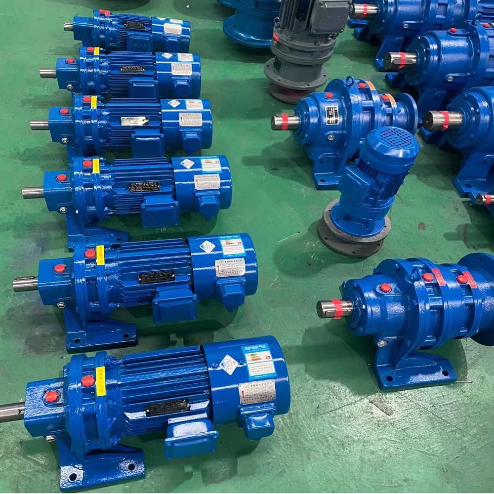 BLD12-35-4KW斜齿轮蜗轮减速机KA67DR63L4 - 2