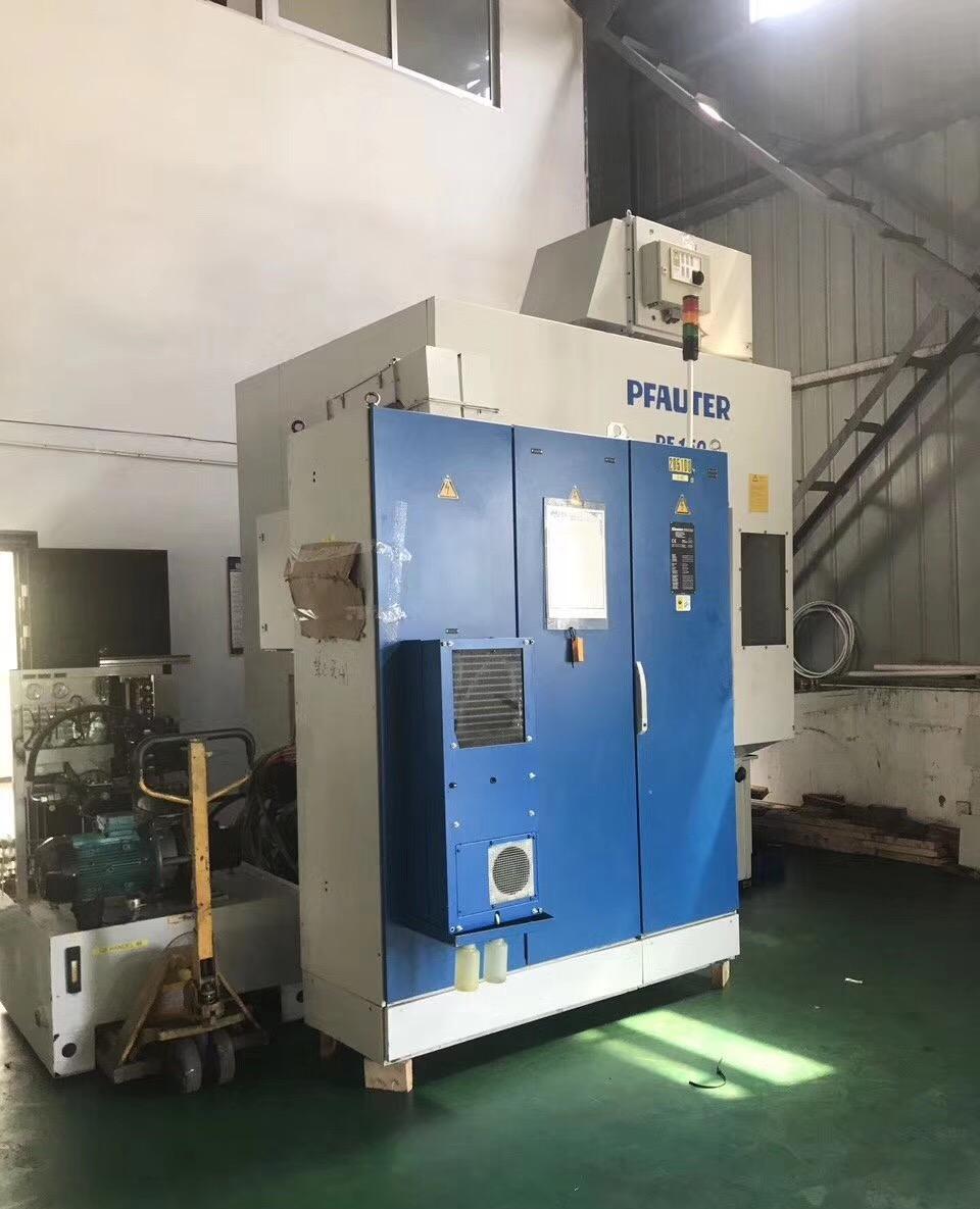 出售:数控高效滚齿机 型号:PE150 - 3