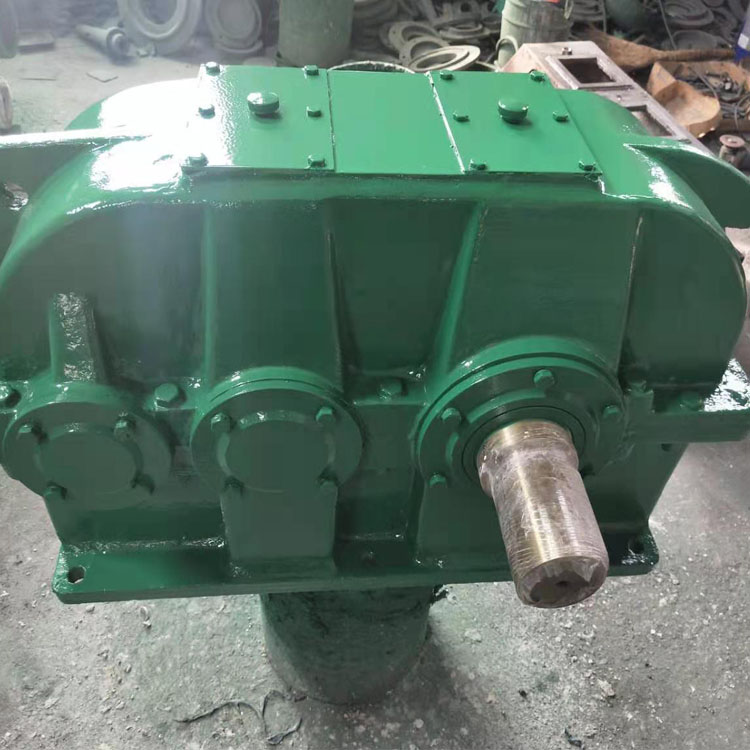河南许昌起重机械用QJR-D560-25-III中硬齿面齿轮减速机 - 4